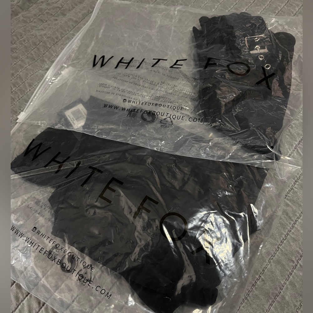 Matching Set - Picture 4 of 4